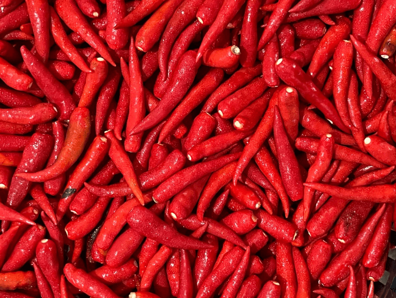 The spiciness of Vietnamese chili peppers compared to other chili peppers in the world